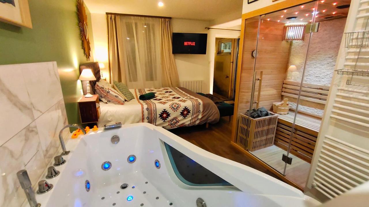 Votre Escale Jungle Sauna&Spa Niort Esterno foto